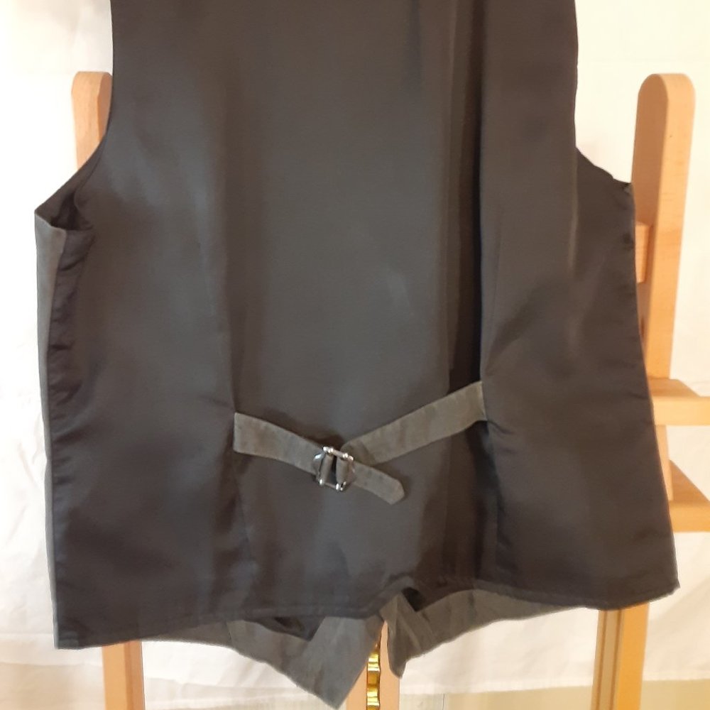 Decree vest - Picture 5 of 5